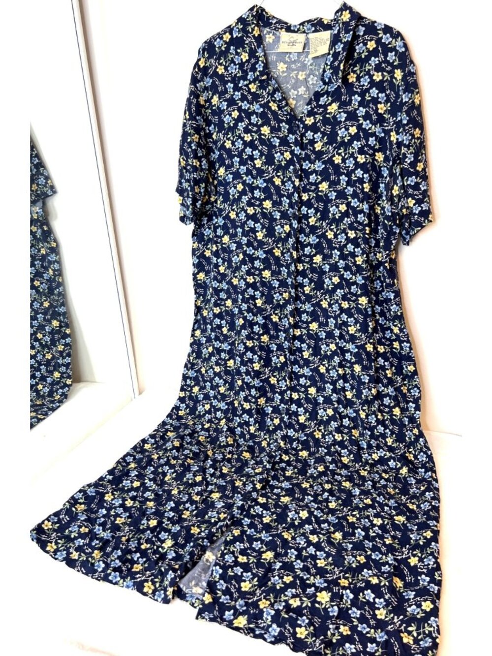 Studio Ease Woman 18W Vintage Floral Button Front Maxie Dress Prairie Navy